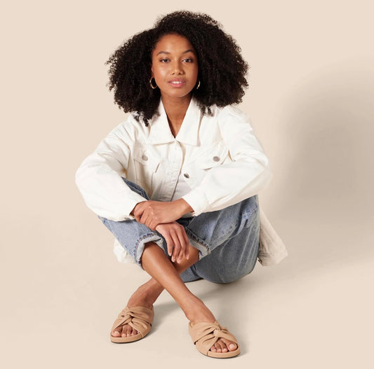 Amazon Essentials Knotted Slides size 12