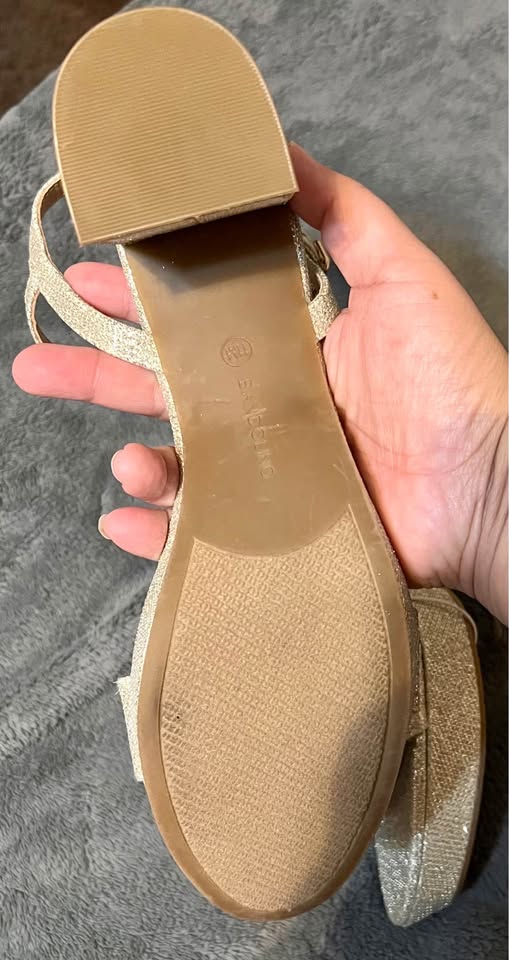 Bandolino Gold Block Strappy Heel size 11M