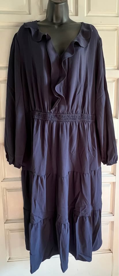 Hanna Nikole Plus Size Ruffle V-neck Smocked Waist Tiered Long Sleeve Dress Navy Blue 24W